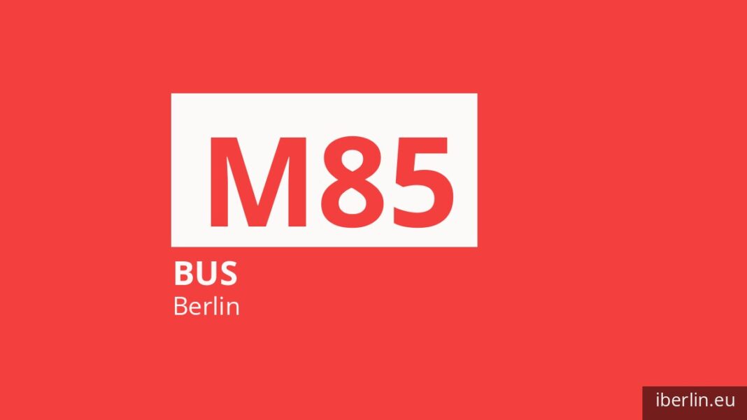 Bus M85 in Berlin